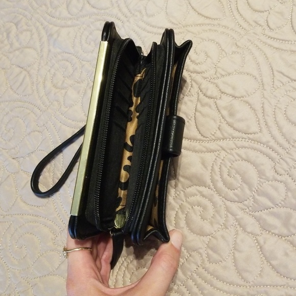 Jessica Simpson Wallet - Picture 2 of 5